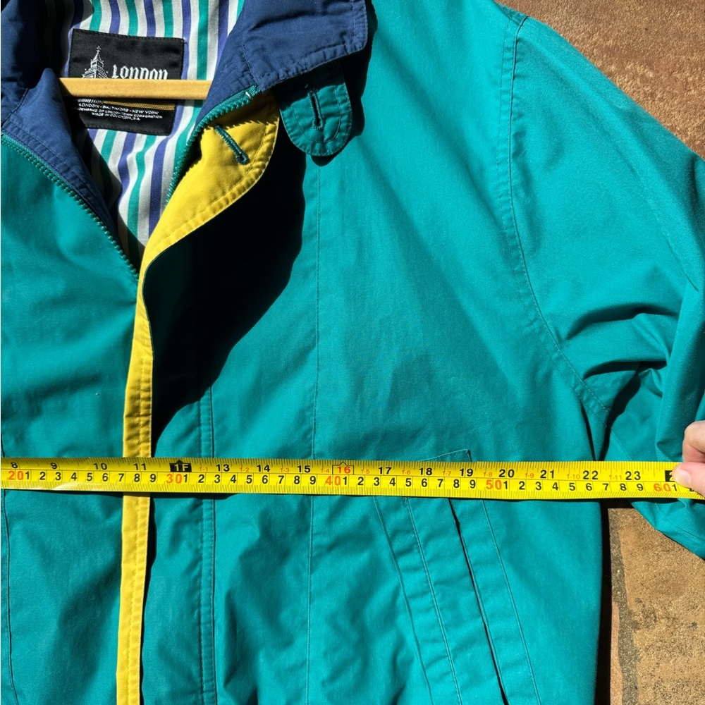Vintage London Fog Teal and Yellow Windbreaker Rain Jacket - Picture 7 of 8